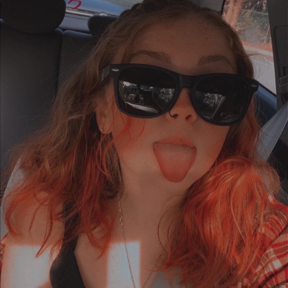 Meet your Posher, Kayli